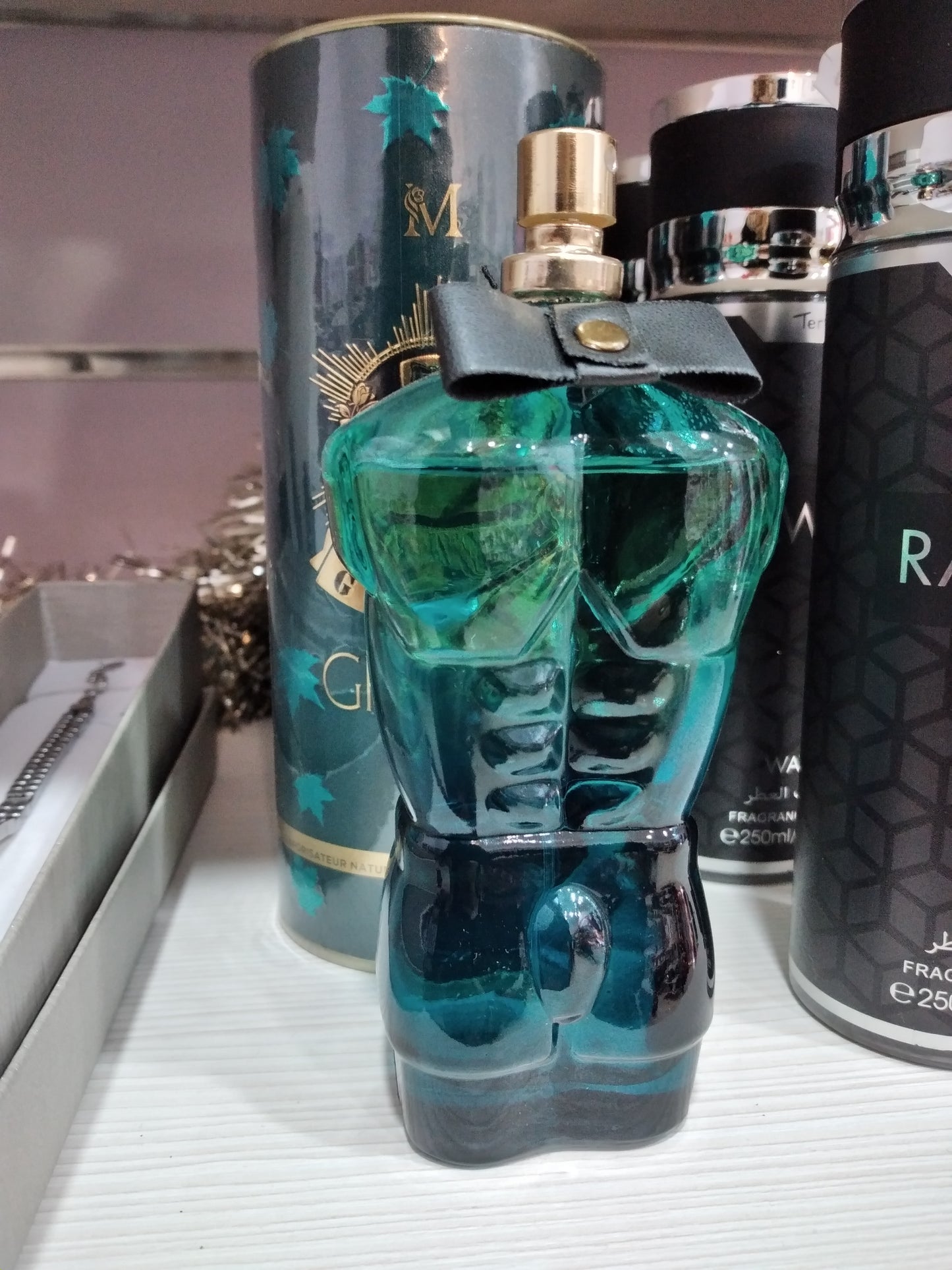 Eau de Toilette Uomo - Fragranza Forte e Iconica (Flacone Torso) 🌊