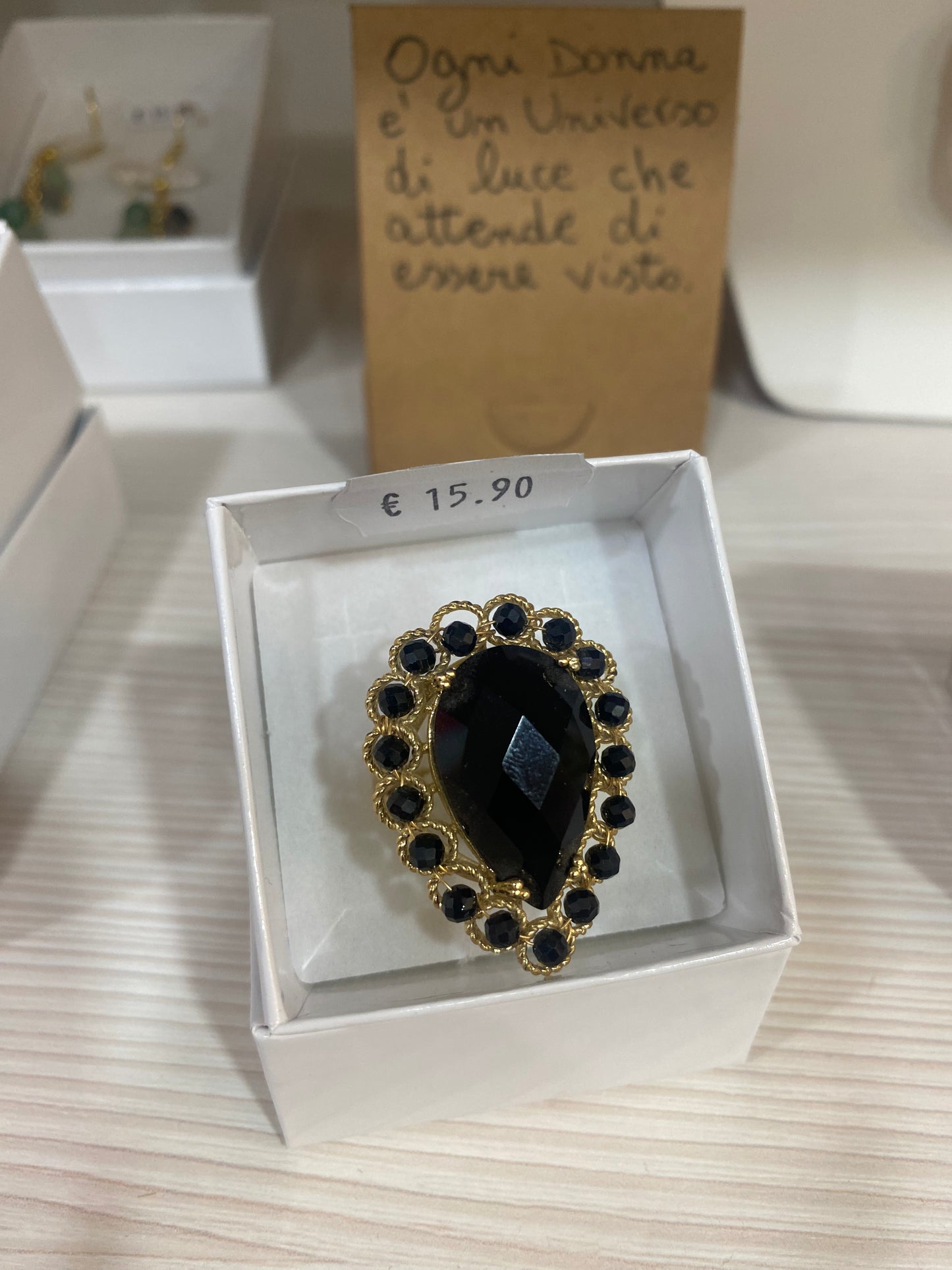 Anello "Sinfonia Nera" – In Pietra Nera Naturale