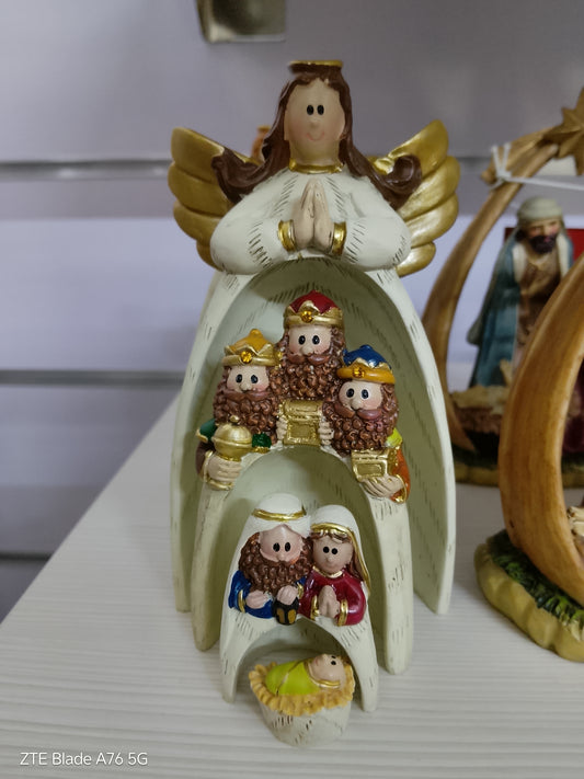 Statuina Natività Gerarchica "L'Angelo e la Sacra Famiglia"