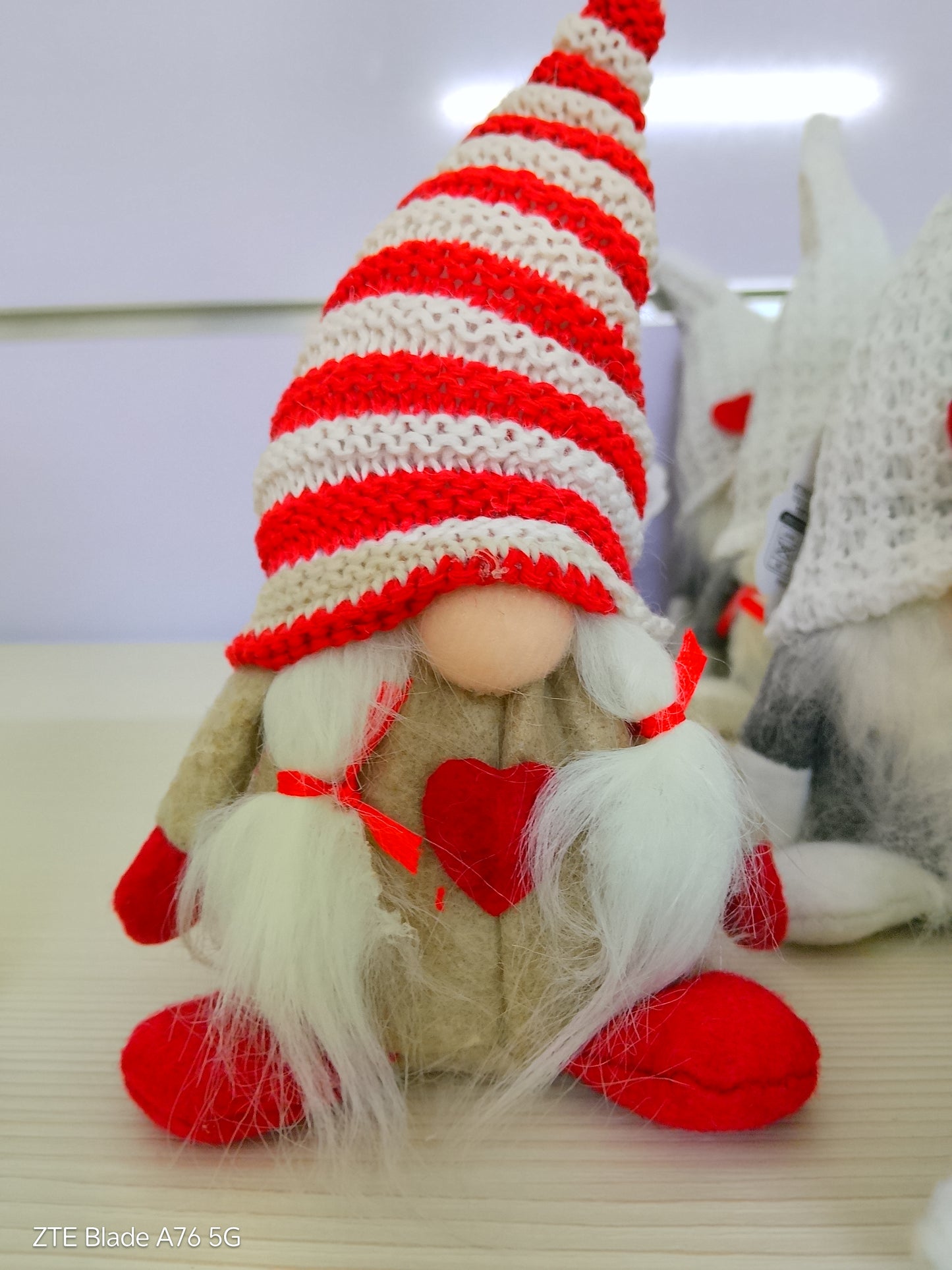 Gnomo Seduto " Invernale con Cuore"