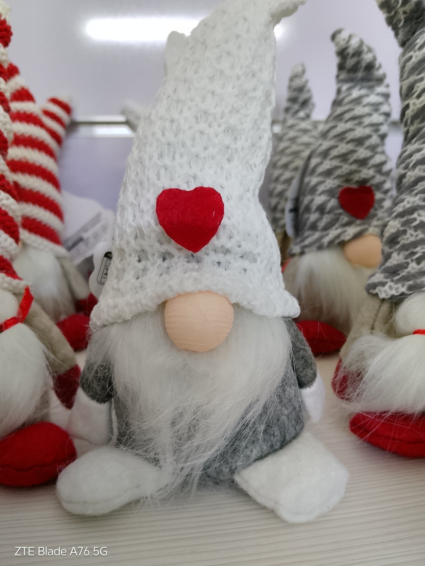 Gnomo Seduto " Invernale con Cuore"