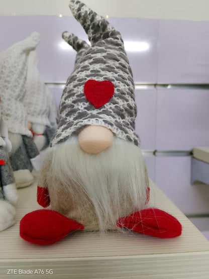 Gnomo Seduto " Invernale con Cuore"