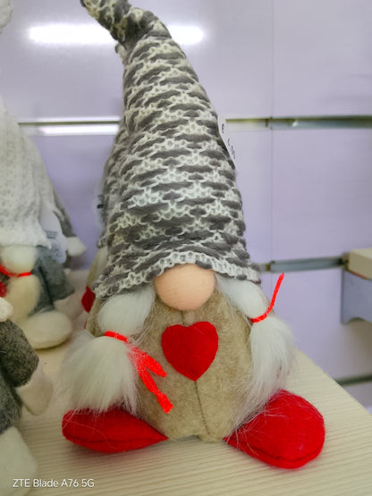 Gnomo Seduto " Invernale con Cuore"