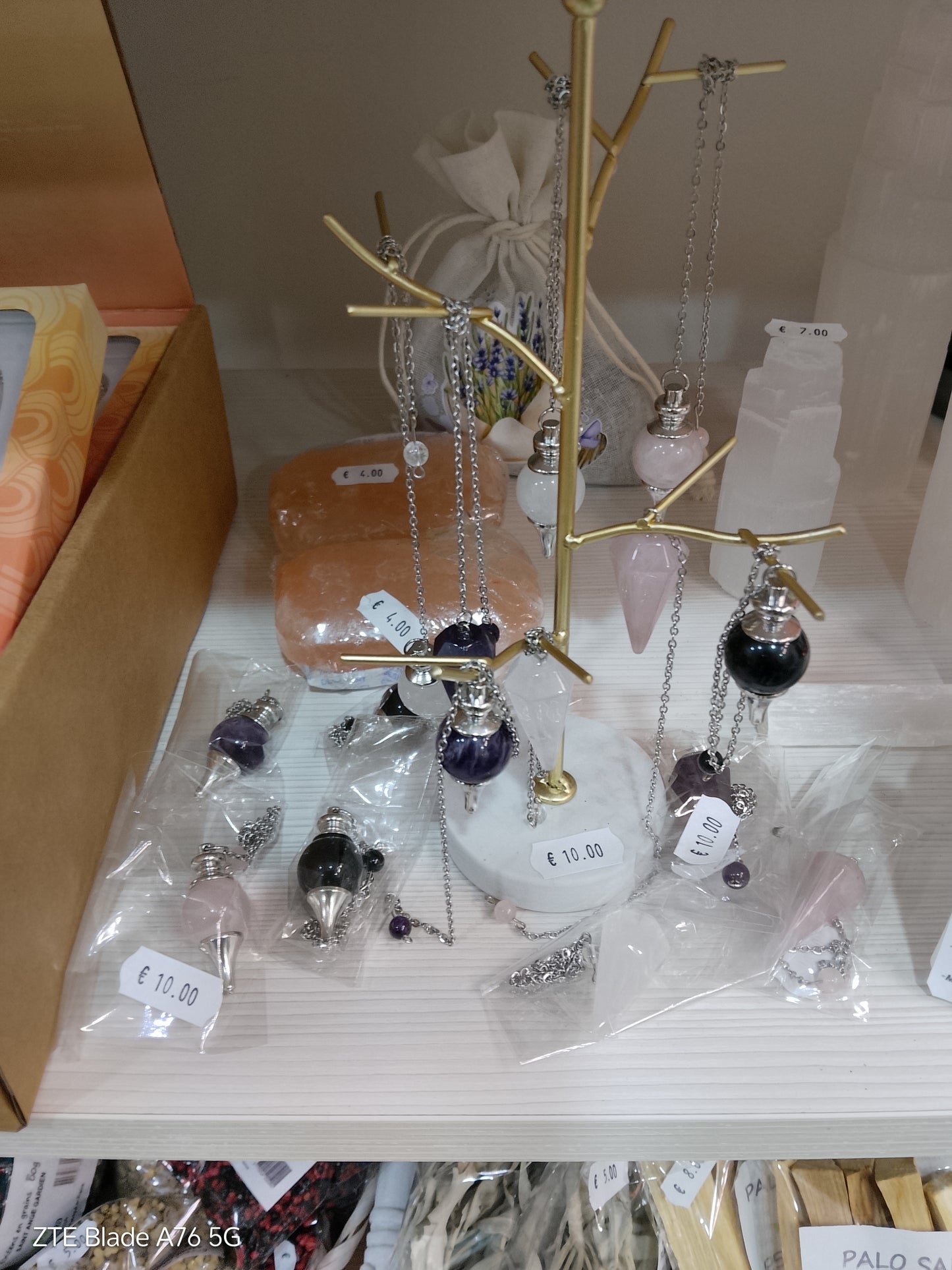 Pendoli in Pietra Naturale su Catenina