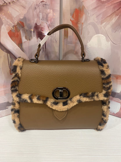 Borsa a Spalla "Wild Chic" - Pelle Nera e Dettagli Leopardati