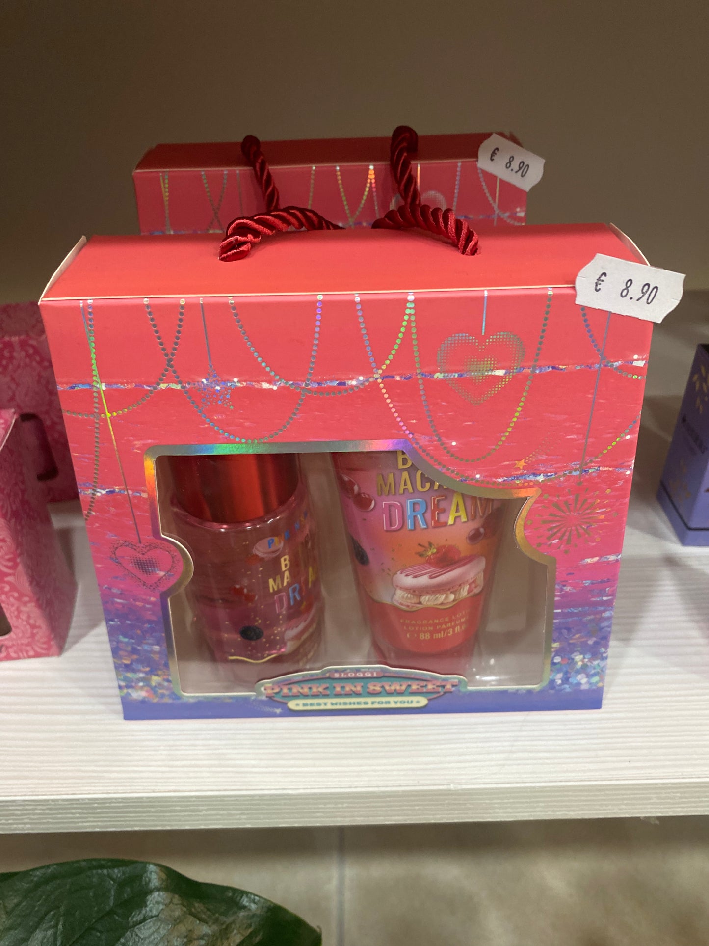 Set Regalo "Macaron Dream" - Fragranza Dolce e Confezione Glamour! 🎁