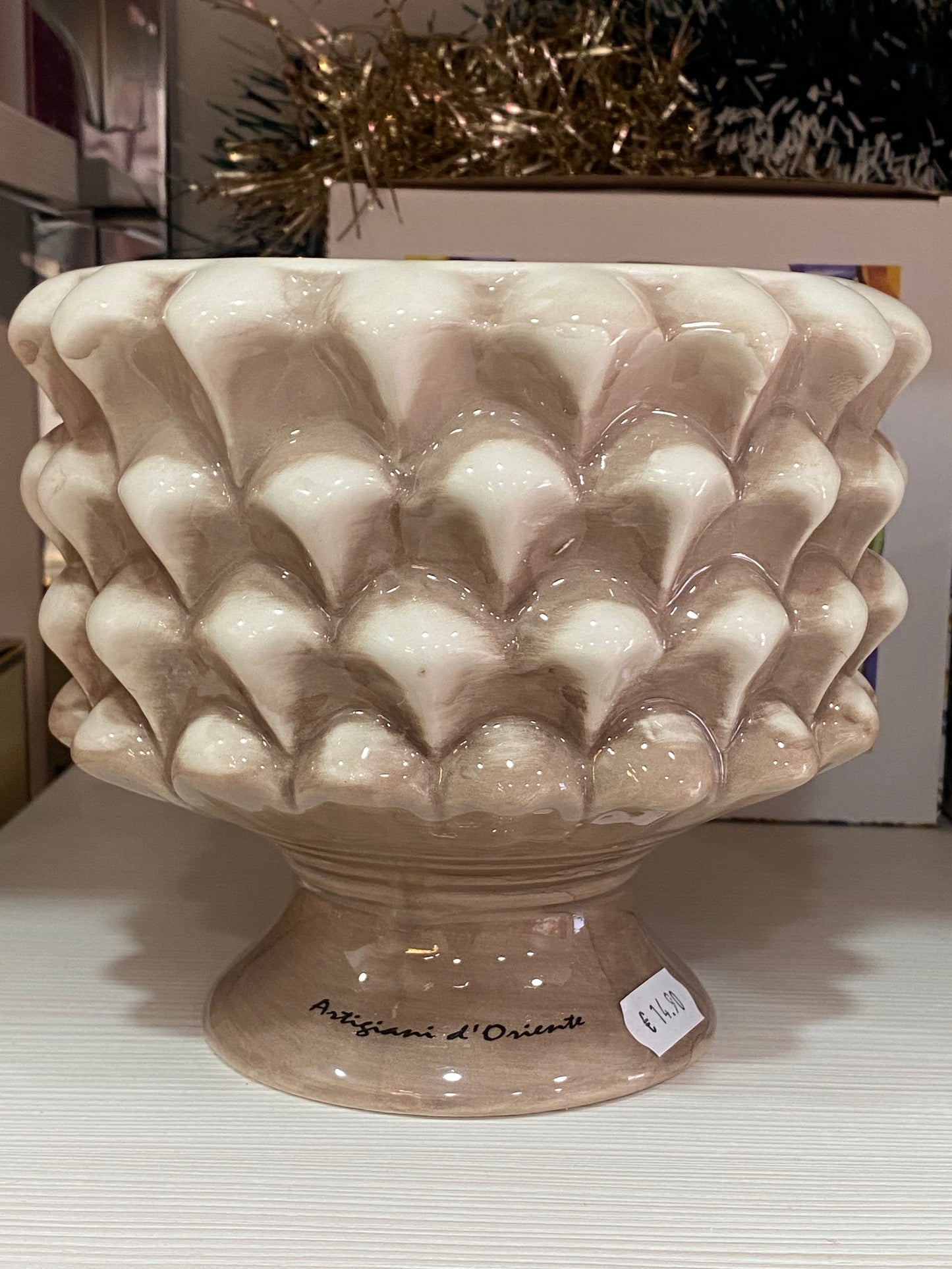 Vaso Pigna Siciliano "Artigiani d'Oriente" - Simbolo di Prosperità e Buon Augurio 🏡